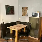 Lejlighed Und Kunstgalerie