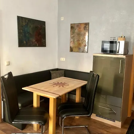 Apartment Und Kunstgalerie