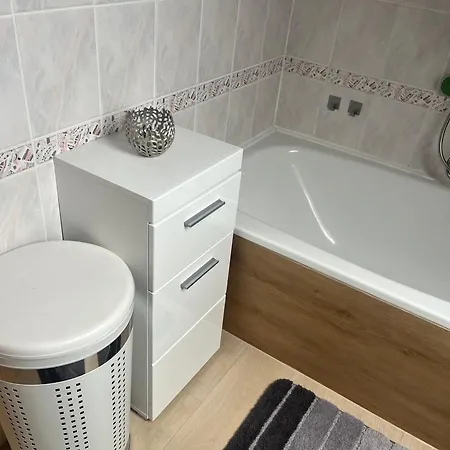 Apartament Und Kunstgalerie